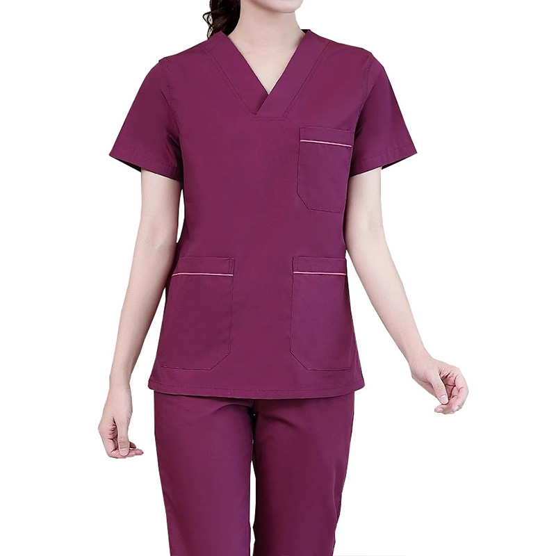 深紫紅色醫護套裝，女​短袖V領上衣三口袋，直筒長褲，挺括面料